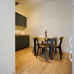 Cozy Brudet Old Town 1st Floor Ac Apartamento *