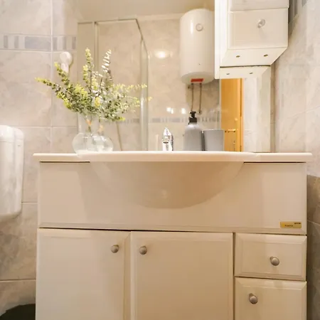 Апартаменты Cozy Brudet Old Town 1st Floor Ac Задар