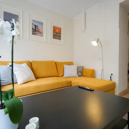 شقة Cozy Brudet Old Town 1st Floor Ac زادار