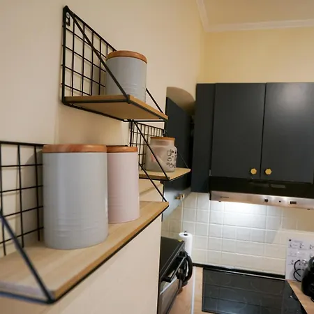 شقة Cozy Brudet Old Town 1st Floor Ac زادار